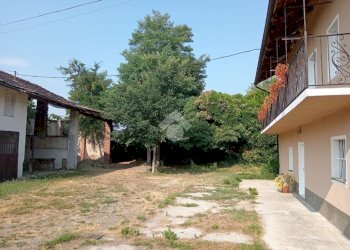 Casa indipendente Frazione S. Luca, Villafranca Piemonte - foto 2