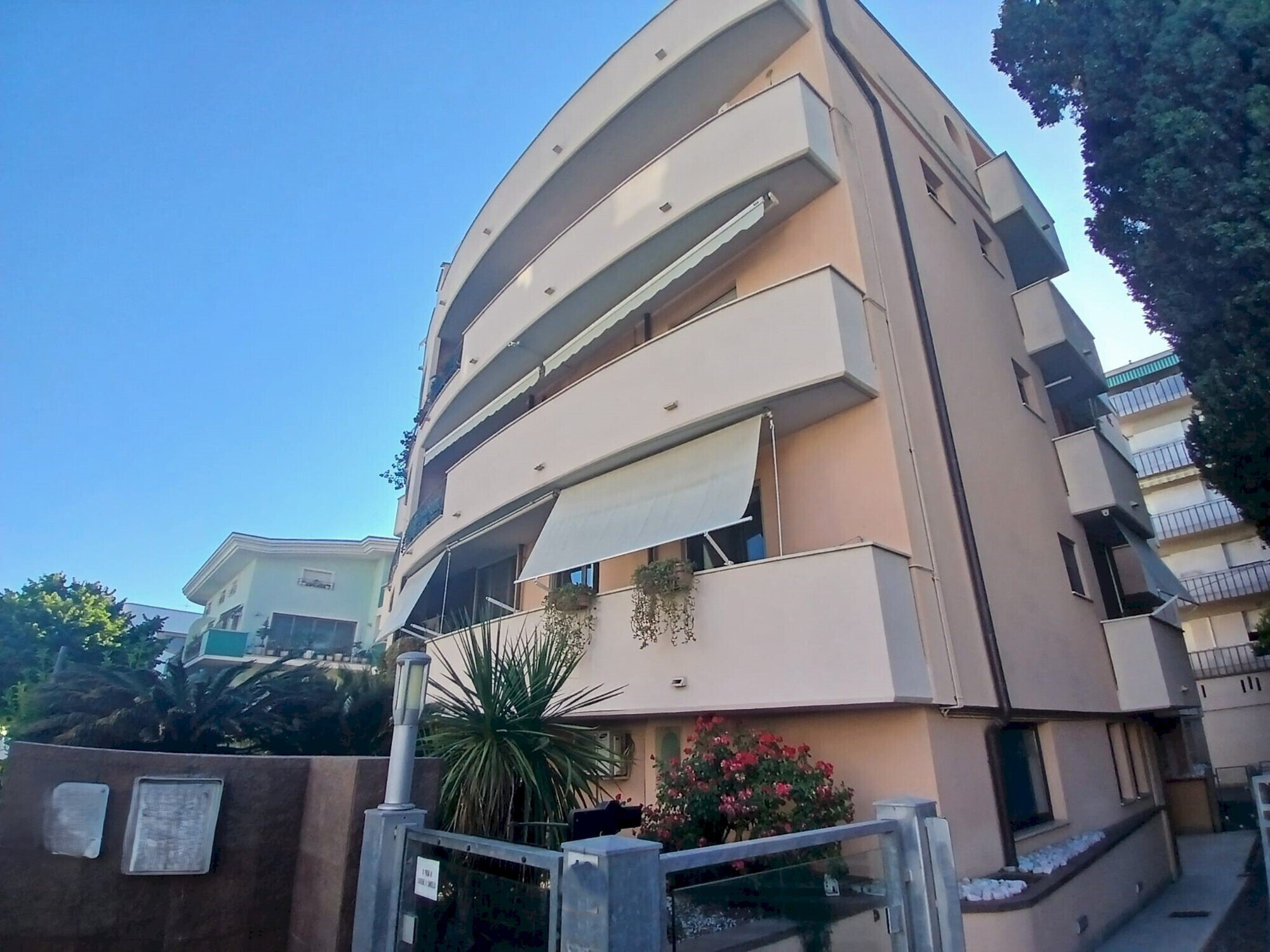 Three-room apartment Via Aremogna, Pescara - photo 1