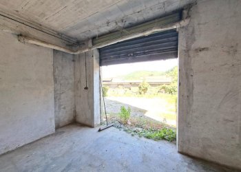 Warehouse Via isorelle, Savignone - photo 19