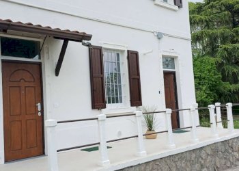 Portion of a house Cornate d'Adda - photo 1