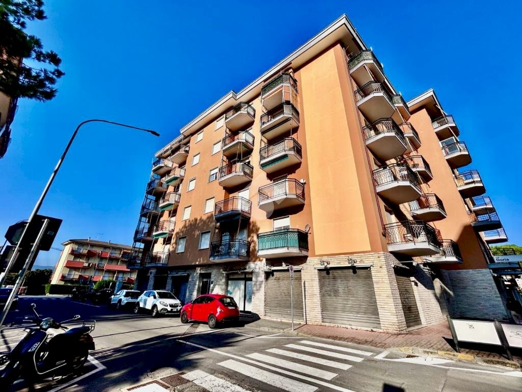 Three-room apartment Via colombo, Andora - photo 1
