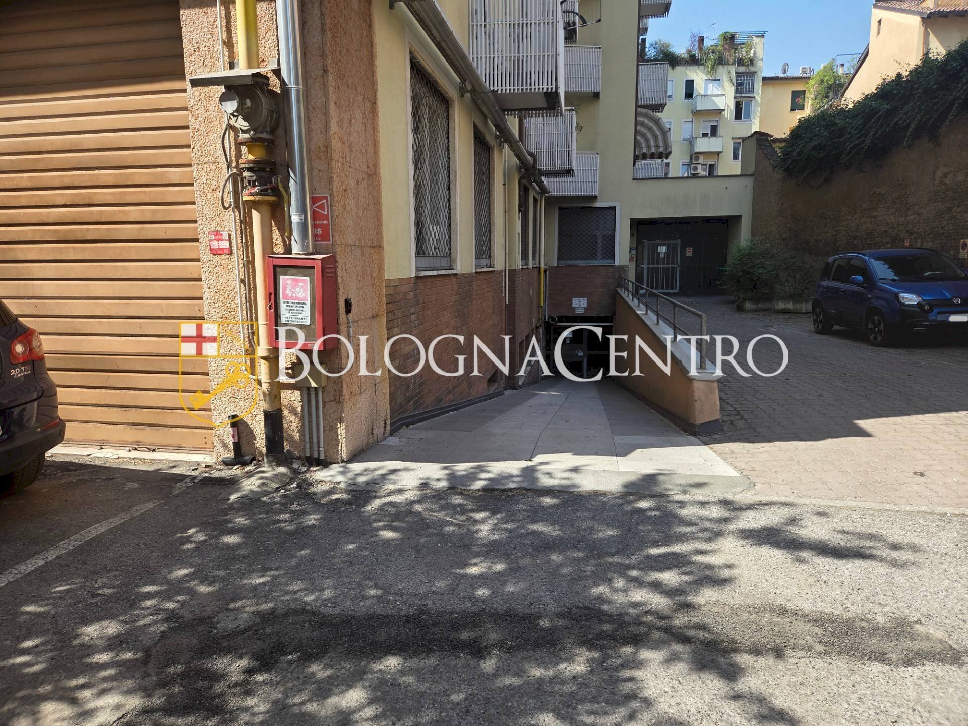 Box Bologna (zona Santo Stefano) - foto 2