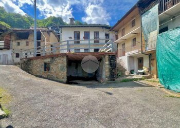 Rustic Frazione André, Traves - photo 1