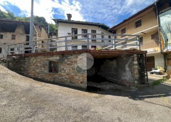 Rustic Frazione André, Traves - photo 19
