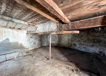 Rustic Frazione André, Traves - photo 41