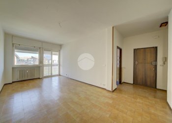 Three-room apartment Via Cristoforo Colombo, Piossasco - photo 9