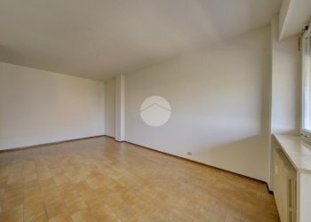 Three-room apartment Via Cristoforo Colombo, Piossasco - photo 10