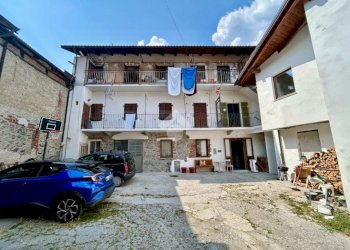 Four-room apartment Via fucine inferiori, Condove - photo 1