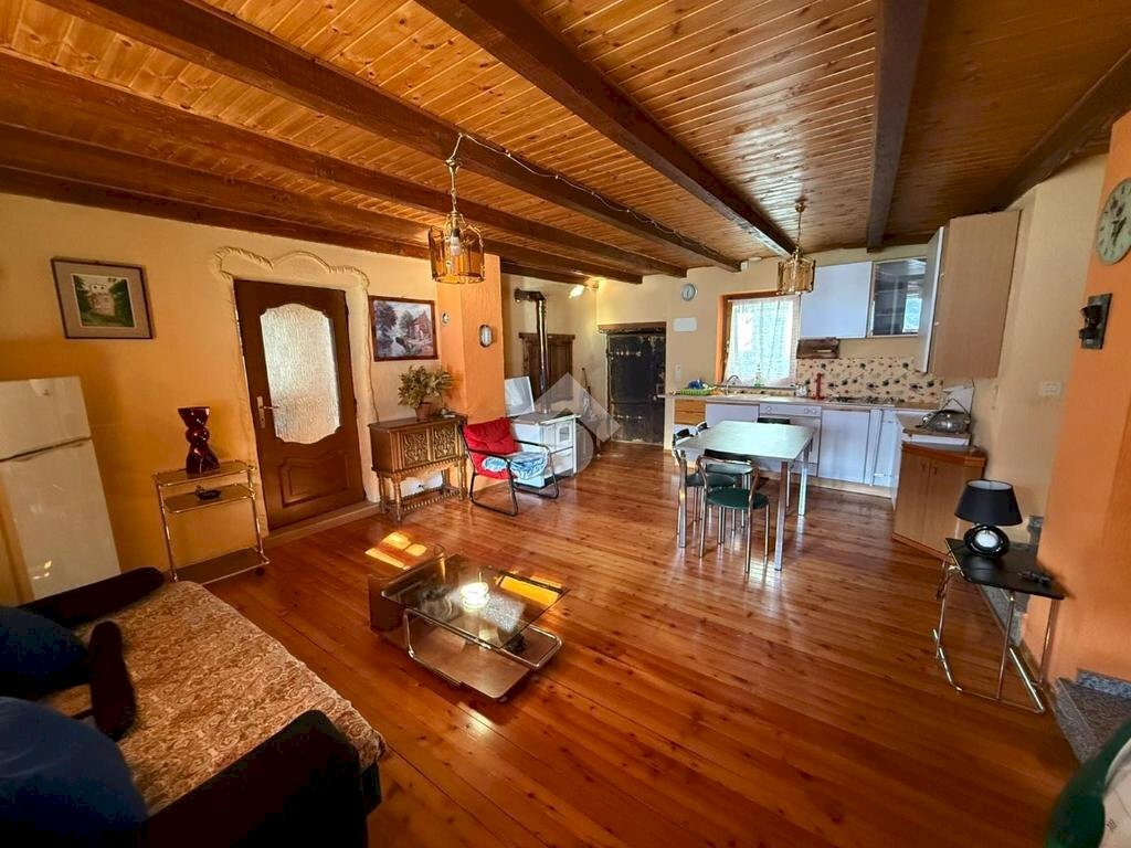 Apartment Frazione Baravex Dessous, Nus - photo 1
