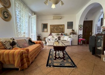 Three-room apartment Via mazzini, Cameri - photo 1