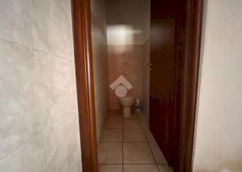 Negozio via pietro custodi, Galliate - foto 8