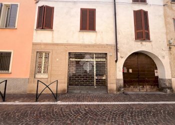 Negozio via pietro custodi, Galliate - foto 10