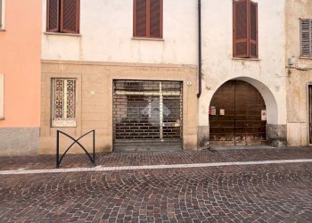 Negozio via pietro custodi, Galliate - foto 11