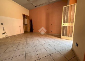 Negozio via pietro custodi, Galliate - foto 14