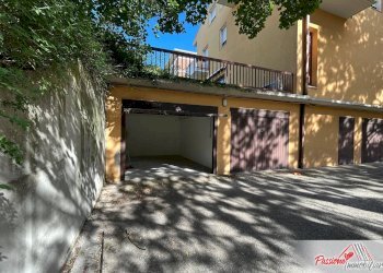 Foto 4 - Box Via Vittorio Locchi
 
6, Verona - photo 4