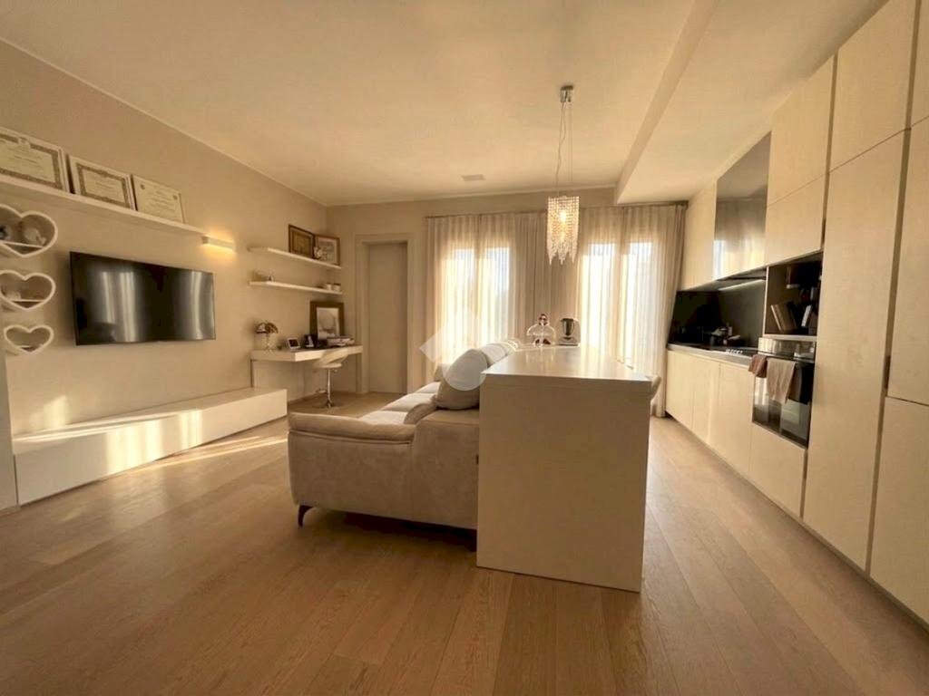 Three-room apartment Piazza tre martiri, Rimini - photo 3