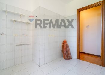 Stanza vuota - Two-room apartment via Castellazzo
 
65, Rho - photo 12