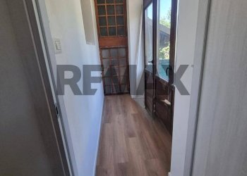 Hall / corridoio - Three-room apartment via Ugo Foscolo
 
9, Luino - photo 7