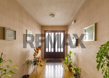 Ricezione / Lobby - Trilocale Via Belmonte Chiavelli
 
234, Palermo - foto 14
