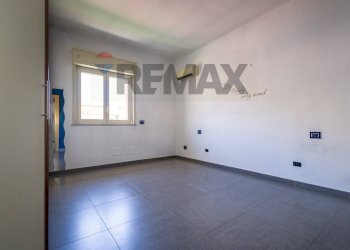 Stanza vuota - Quadrilocale Via Castellana
 
189, Palermo - foto 25