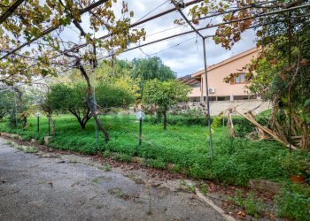 Terreno - Building land via Milo
2, Erice - photo 7