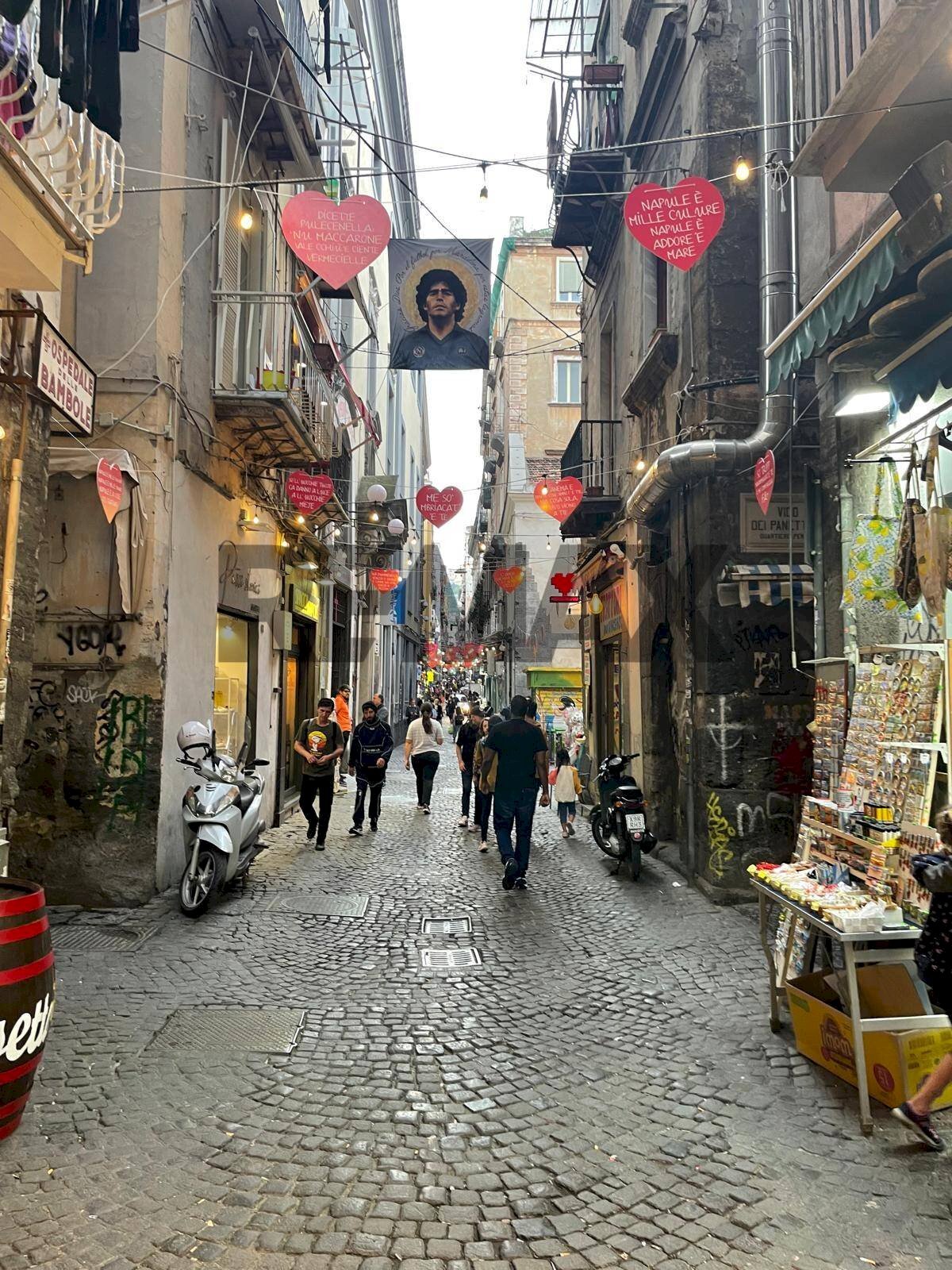 Edificio all\'aperto - Appartamento Vico Dei Maiorani
36, Napoli - foto 2