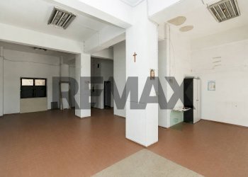 Stanza vuota - Commercial Premises Via Industriale
133/133/A, Messina - photo 3