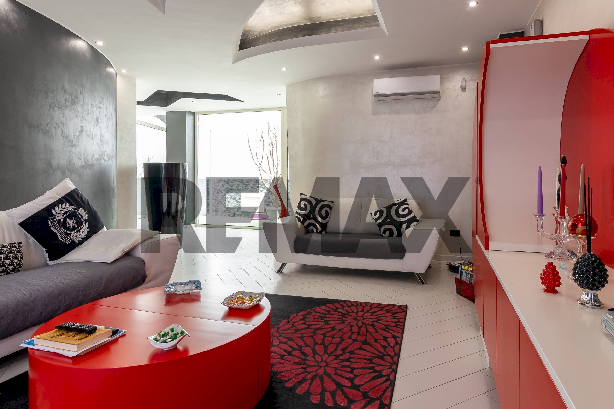 Soggiorno - Apartment Via Leonida Bissolati
74, Solarino - photo 3
