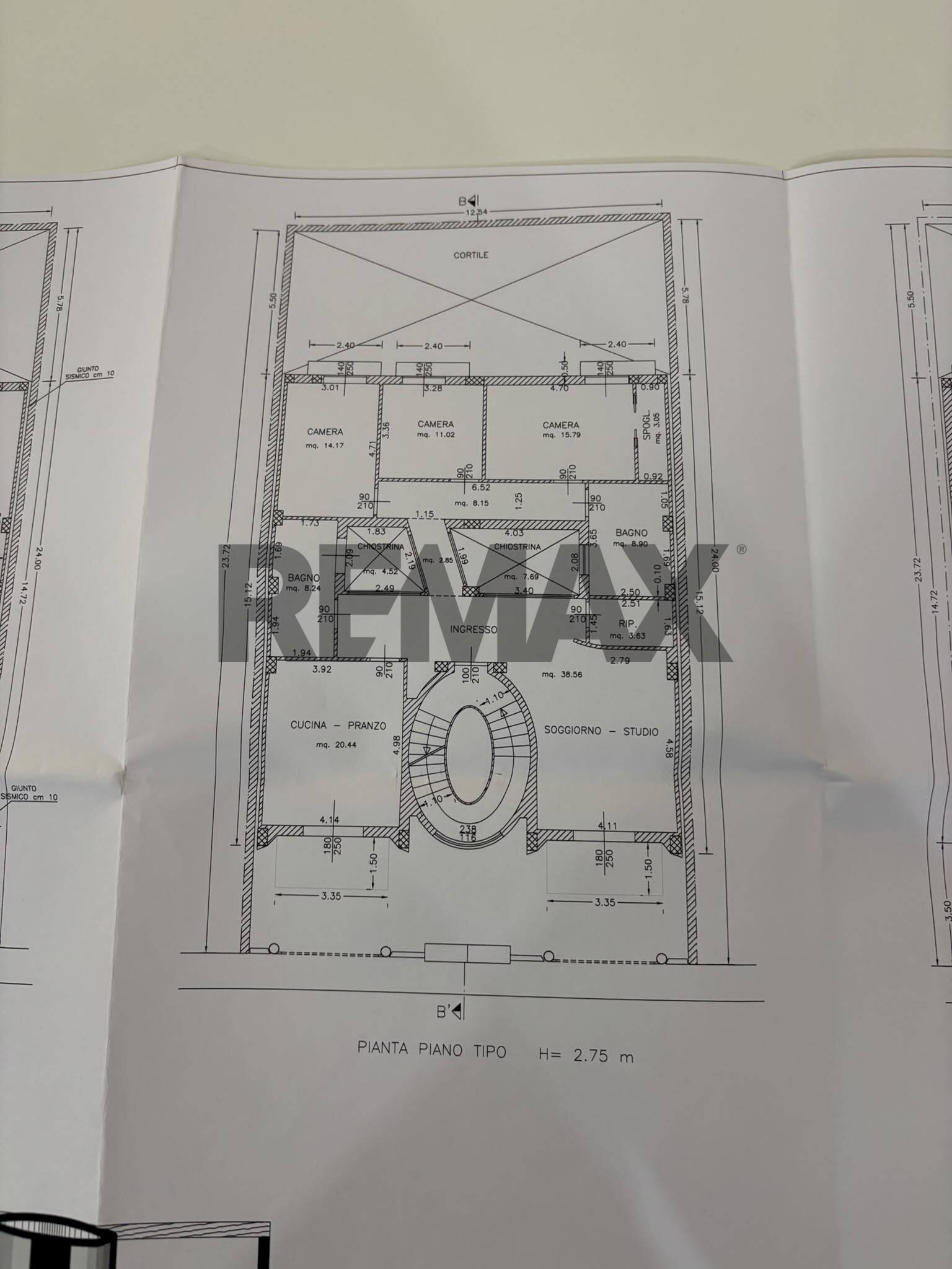 Pianta 2D - Apartment Via Leonida Bissolati
 
74, Solarino - floor plans 1
