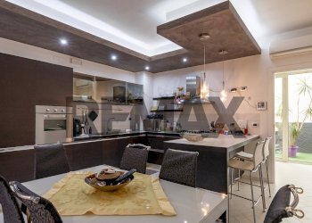 Cucina - Appartamento Via Leonida Bissolati
 
74, Solarino - foto 4