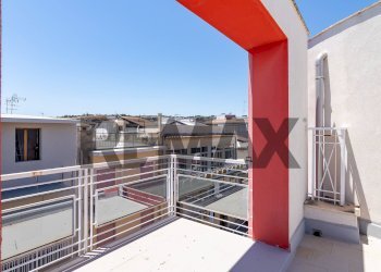 Balcone - Appartamento Via Leonida Bissolati
 
74, Solarino - foto 26