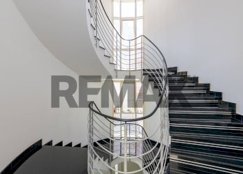 Scale - Appartamento Via Leonida Bissolati
 
74, Solarino - foto 27