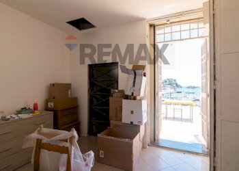 Camera / camera da letto - Attività Commerciale Via Provinciale
206, Aci Castello - foto 12
