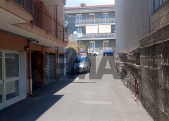 Edificio all\'aperto - Three-room apartment Via Scale Sant'Antonio
 
60, Aci Catena - photo 4