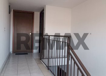 Hall / corridoio - Three-room apartment Via Scale Sant'Antonio
 
60, Aci Catena - photo 5