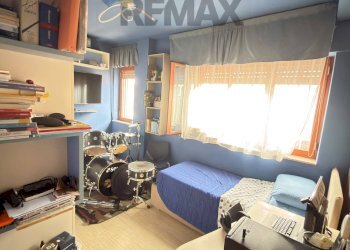Camera / camera da letto - Appartamento Via Ticino
 
3, Paterno - foto 7