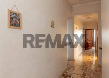Hall / corridoio - Apartment VIA LUIGI STURZO 140/142
 
140/142, Caltagirone - photo 21