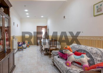 Sala da pranzo - Apartment VIA LUIGI STURZO 140/142
 
140/142, Caltagirone - photo 28