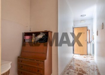 Hall / corridoio - Apartment VIA LUIGI STURZO 140/142
 
140/142, Caltagirone - photo 38