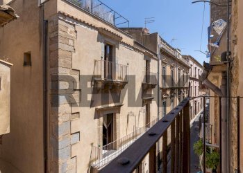 Edificio all\'aperto - Apartment VIA LUIGI STURZO 140/142
 
140/142, Caltagirone - photo 49