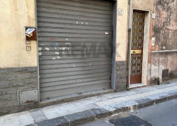 Edificio all\'aperto - Shop via etna
43/a, San Giovanni la Punta - photo 20