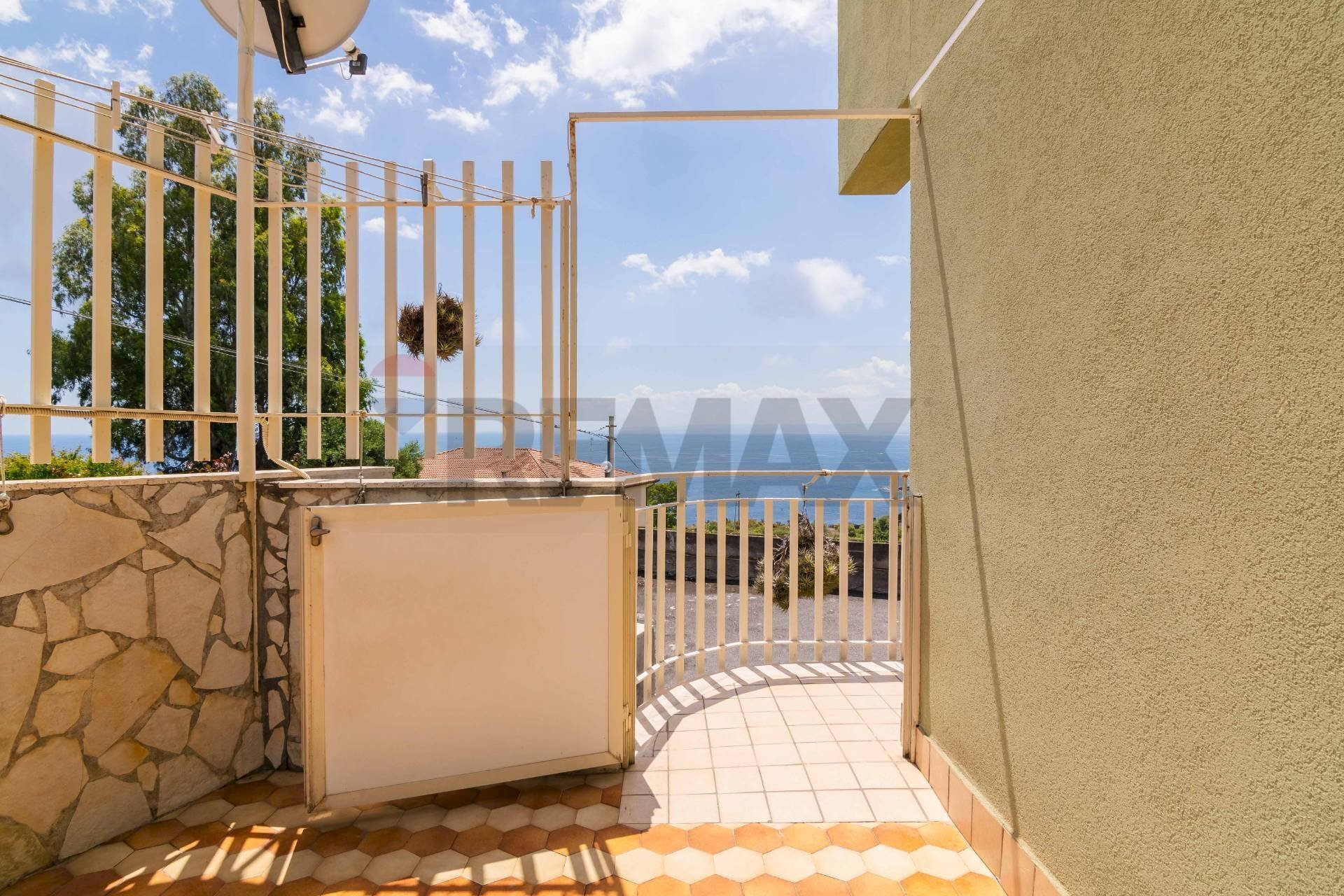 Balcone - Semi-detached house Via Litteri
90, Aci Castello - photo 2