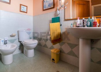 Bagno - Semi-detached house Via Litteri
 
90, Aci Castello - photo 19