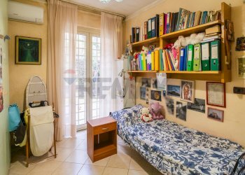 Camera / camera da letto - Semi-detached house Via Litteri
 
90, Aci Castello - photo 27