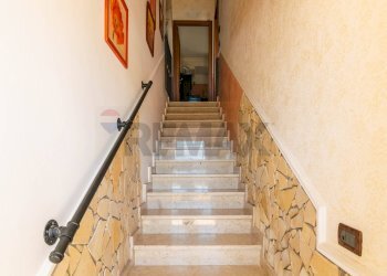 Scale - Semi-detached house Via Litteri
 
90, Aci Castello - photo 36