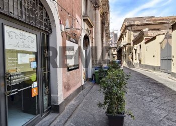 Edificio all\'aperto - Commercial Premises Via Pennisi
32, Acireale - photo 2