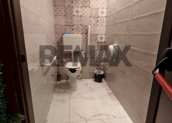 Bagno - Commercial Premises Via Pennisi
32, Acireale - photo 12