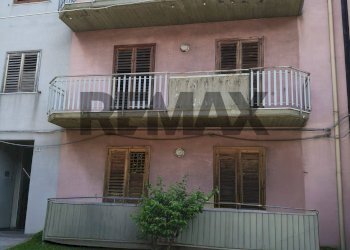 Edificio all\'aperto - Four-room apartment Via Lavina
 
111, Aci Sant'Antonio - photo 1