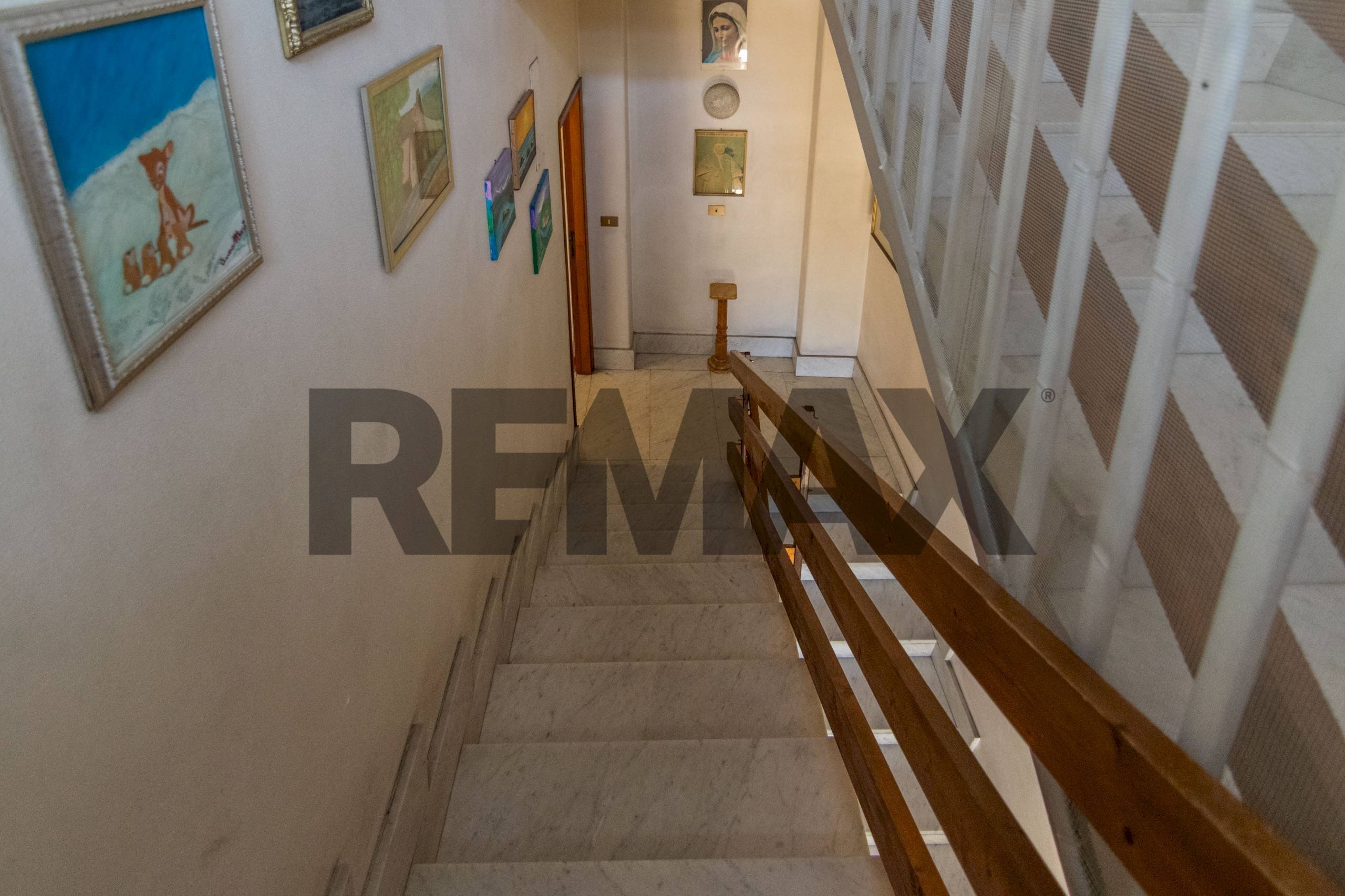 Scale - Casa semi indipendente Viale Dei Platani
81, Acireale - foto 3