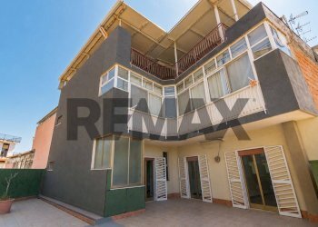 Casa all\'aperto - Casa semi indipendente Viale Dei Platani
 
81, Acireale - foto 13